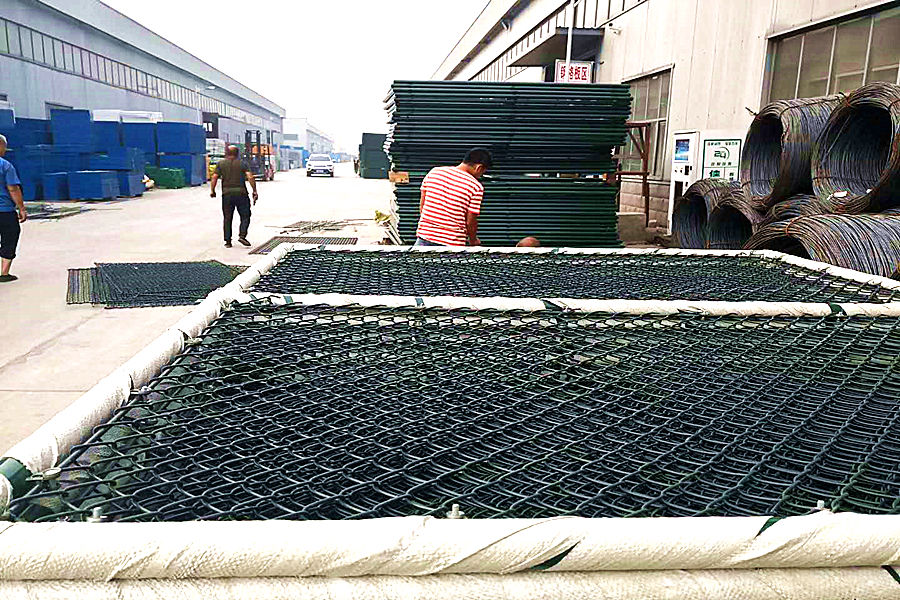 勾花护栏网 - 安平县秉德丝网制品有限公司图片2